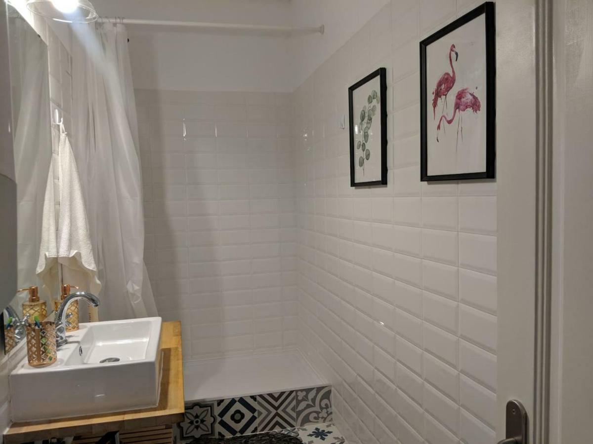 Charming One Bedroom Flat Lisbon Bagian luar foto