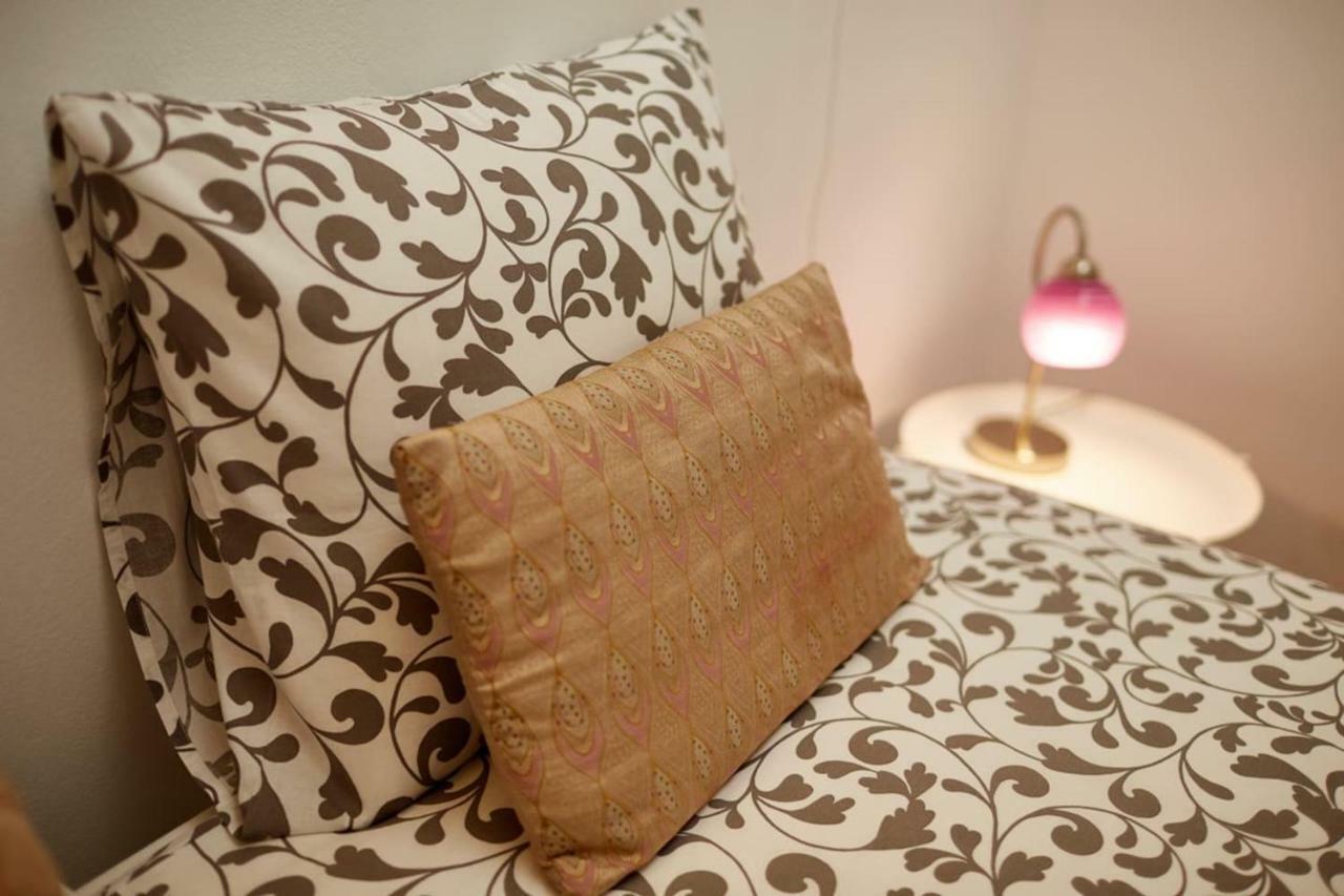 Charming One Bedroom Flat Lisbon Bagian luar foto